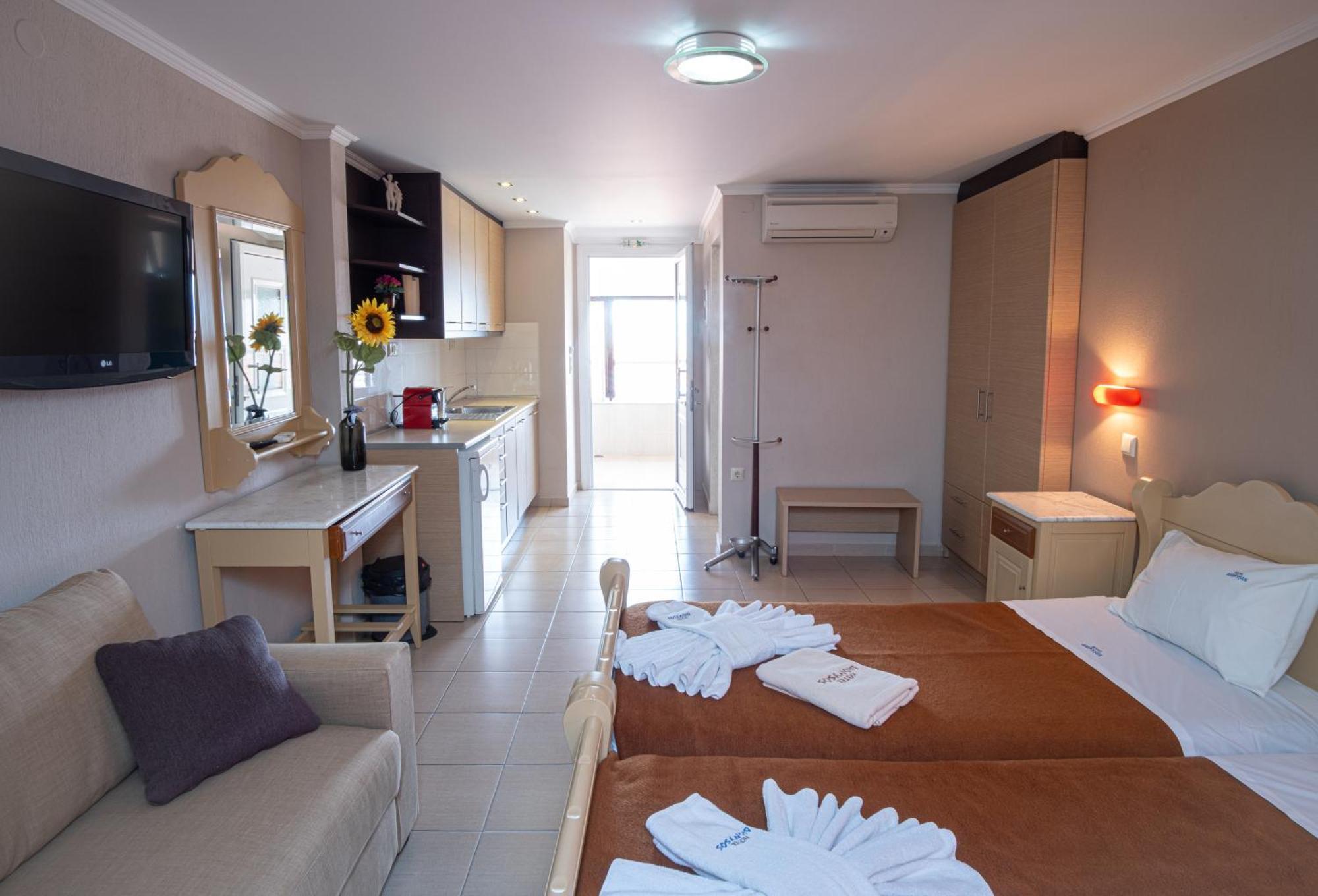 Hotel Dionysos Polichrono Polychrono Ngoại thất bức ảnh