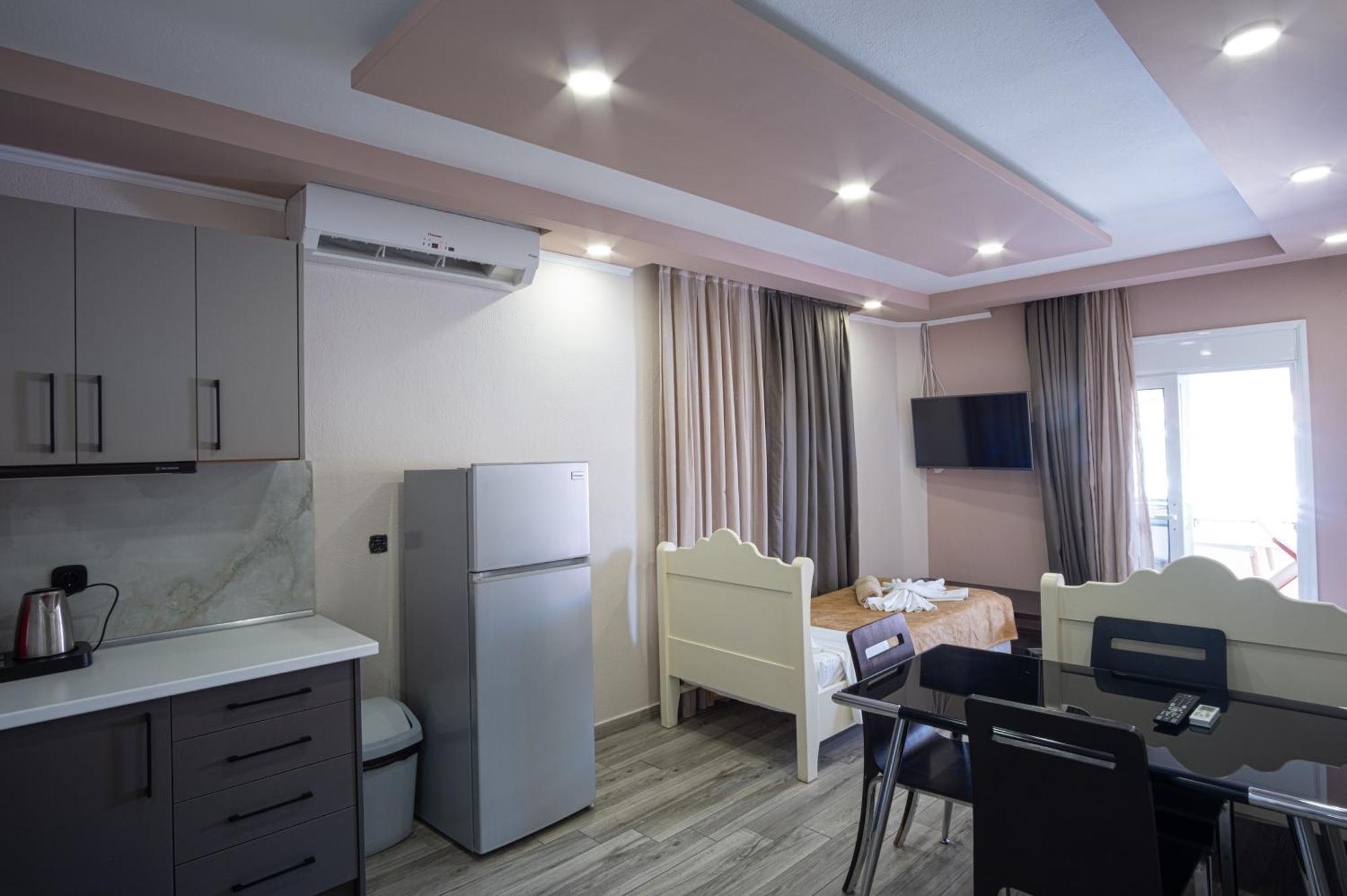 Hotel Dionysos Polichrono Polychrono Ngoại thất bức ảnh